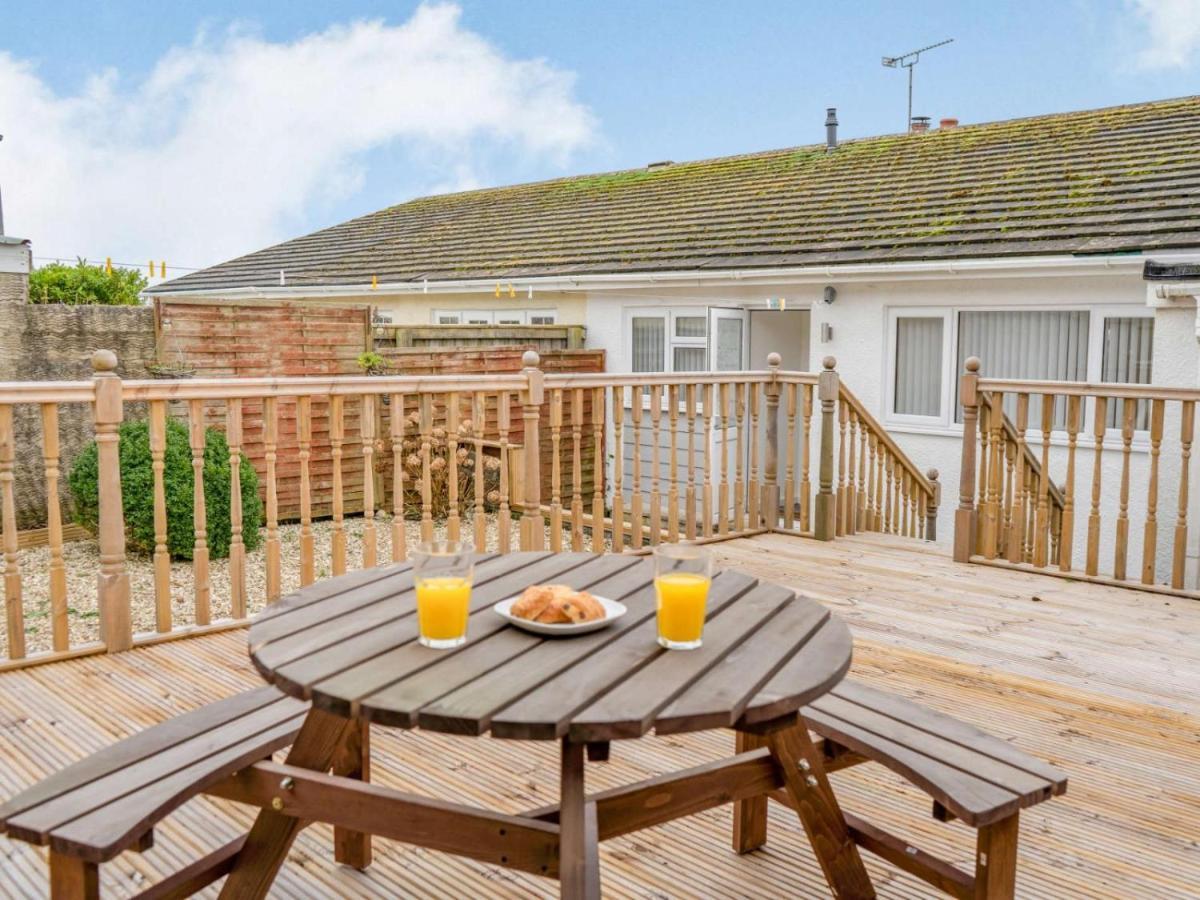 3-Bed 5-6 Berth Modernised Bungalow! Tenby Extérieur photo