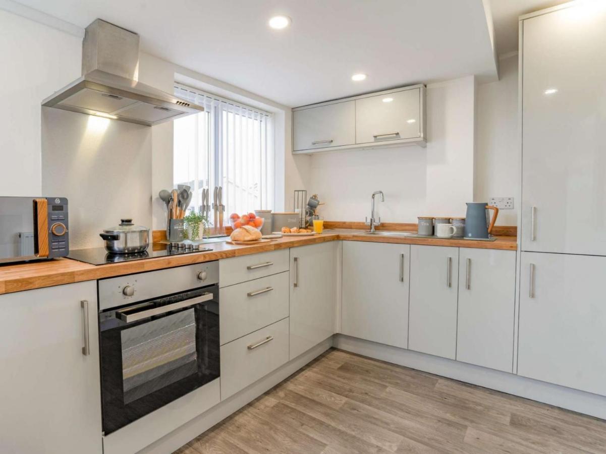 3-Bed 5-6 Berth Modernised Bungalow! Tenby Extérieur photo
