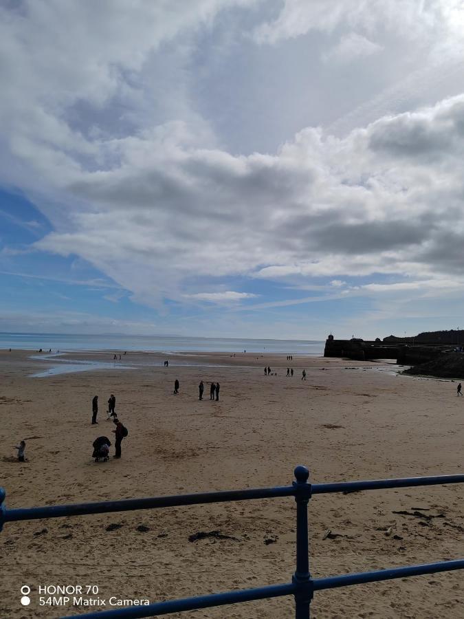 3-Bed 5-6 Berth Modernised Bungalow! Tenby Extérieur photo